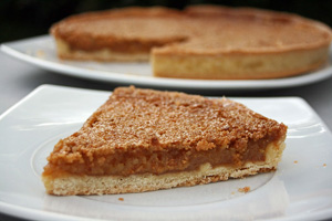 treacle tart (tarte à la mélasse)