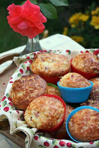 muffins au cheddar et oignons de printemps