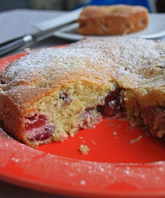 Kentish cherry cake (gâteau anglais aux cerises)